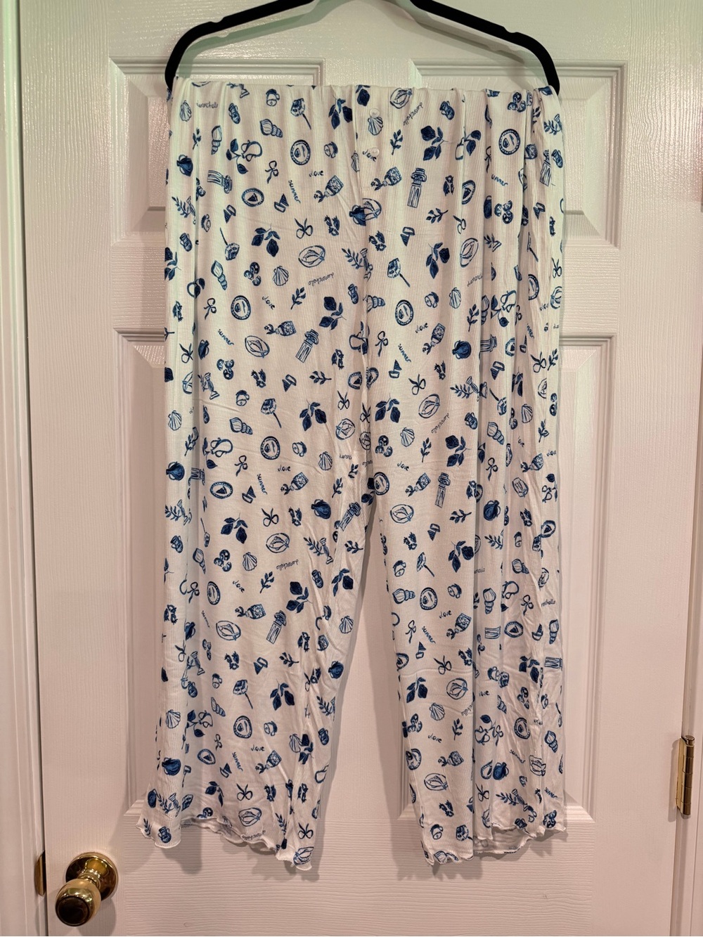 Colsie White Pajama Pants with Navy Blue Print